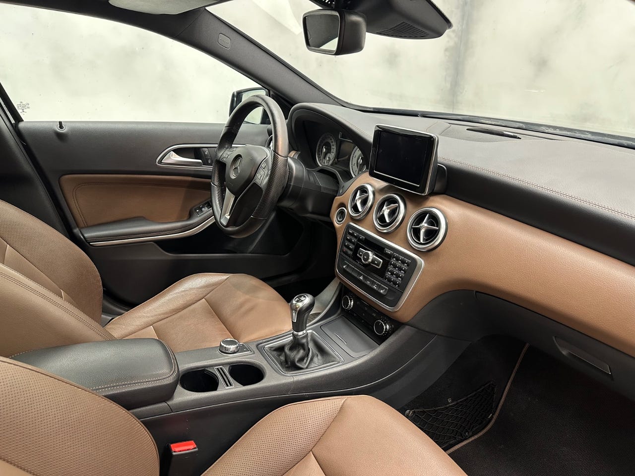 Mercedes-Benz A180 – Image 18