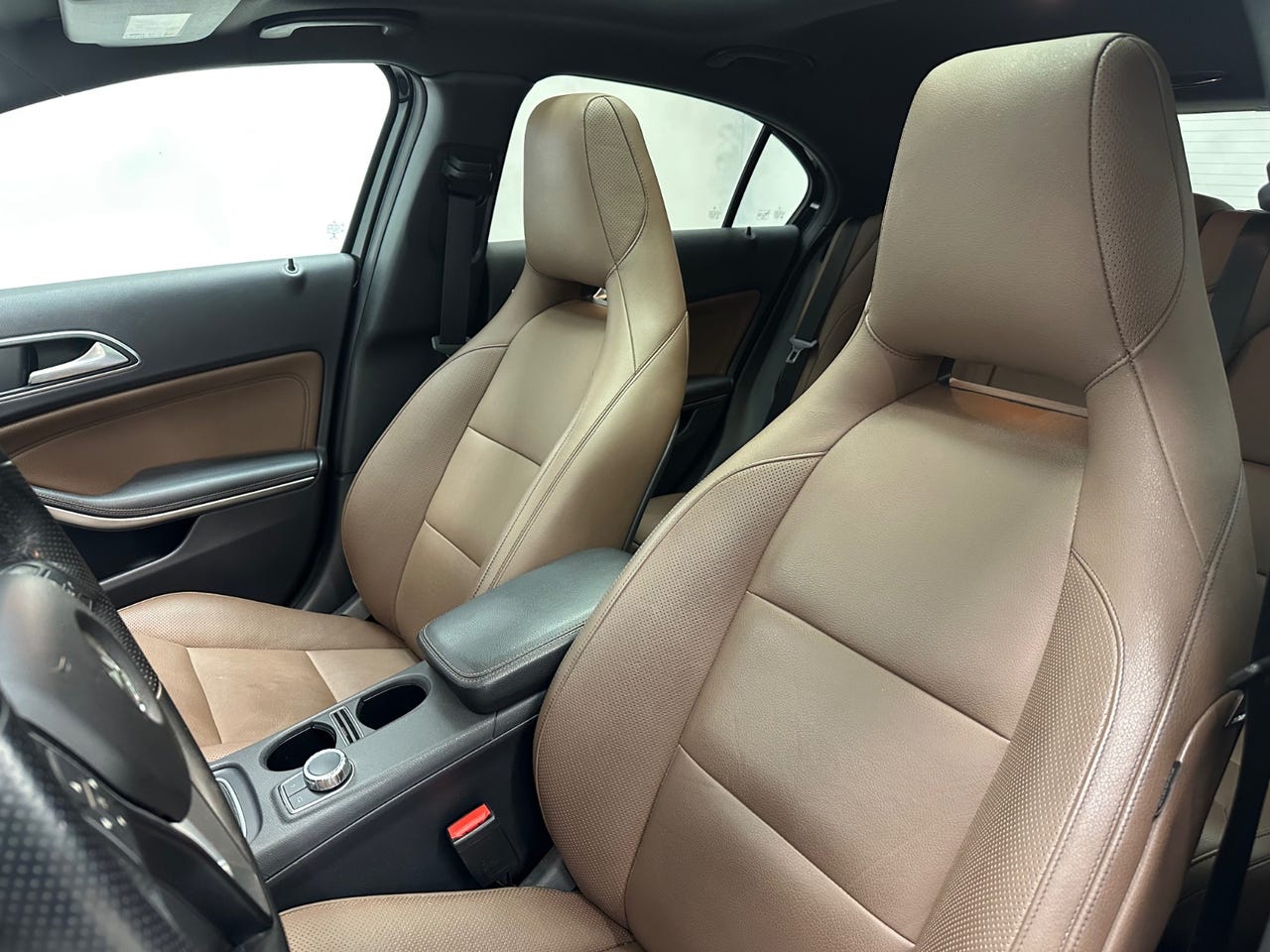 Mercedes-Benz A180 – Image 23