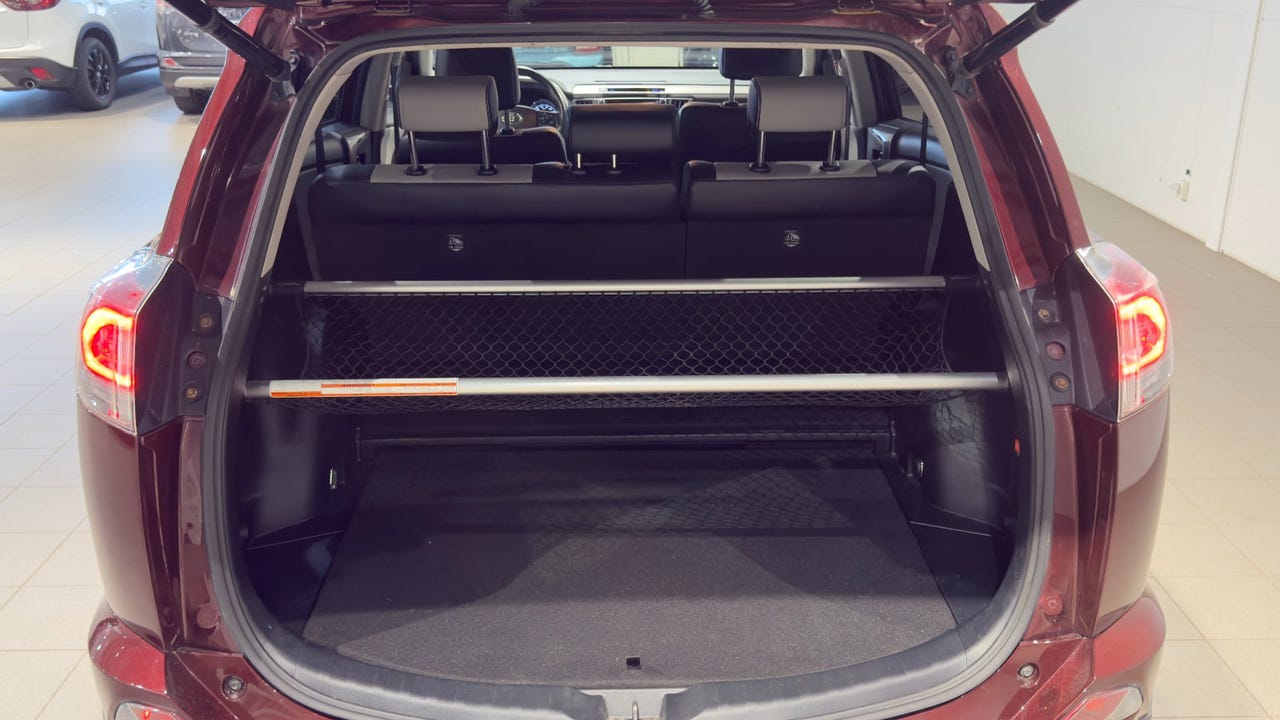 Toyota RAV4 2.5 EXECUTIVE 4x4 – Image 35