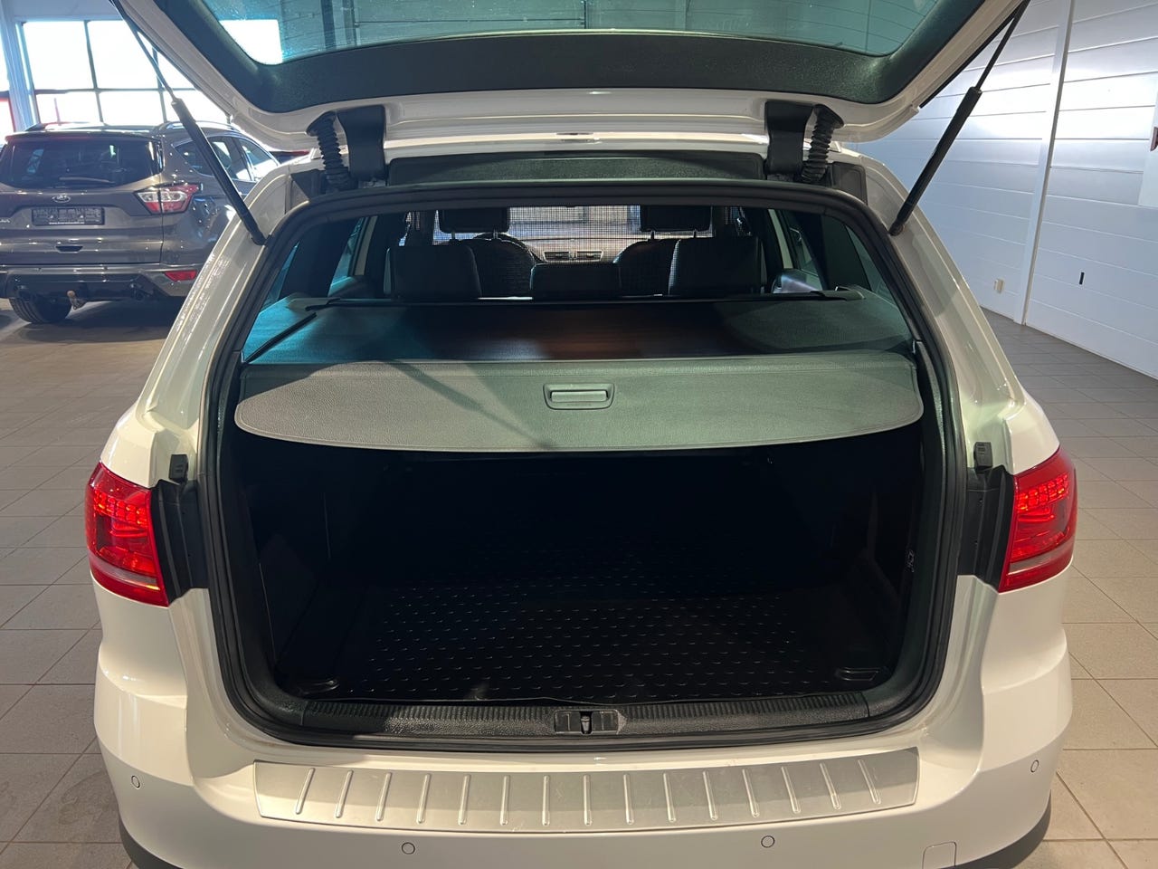 Volkswagen Passat 2.0 ALLTRACK – Image 10
