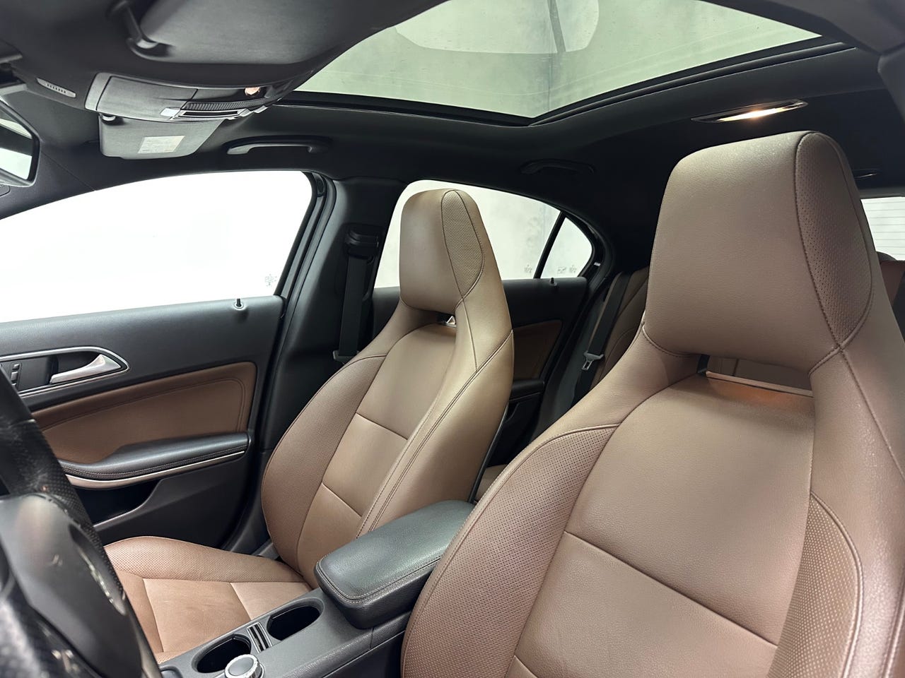 Mercedes-Benz A180 – Image 36