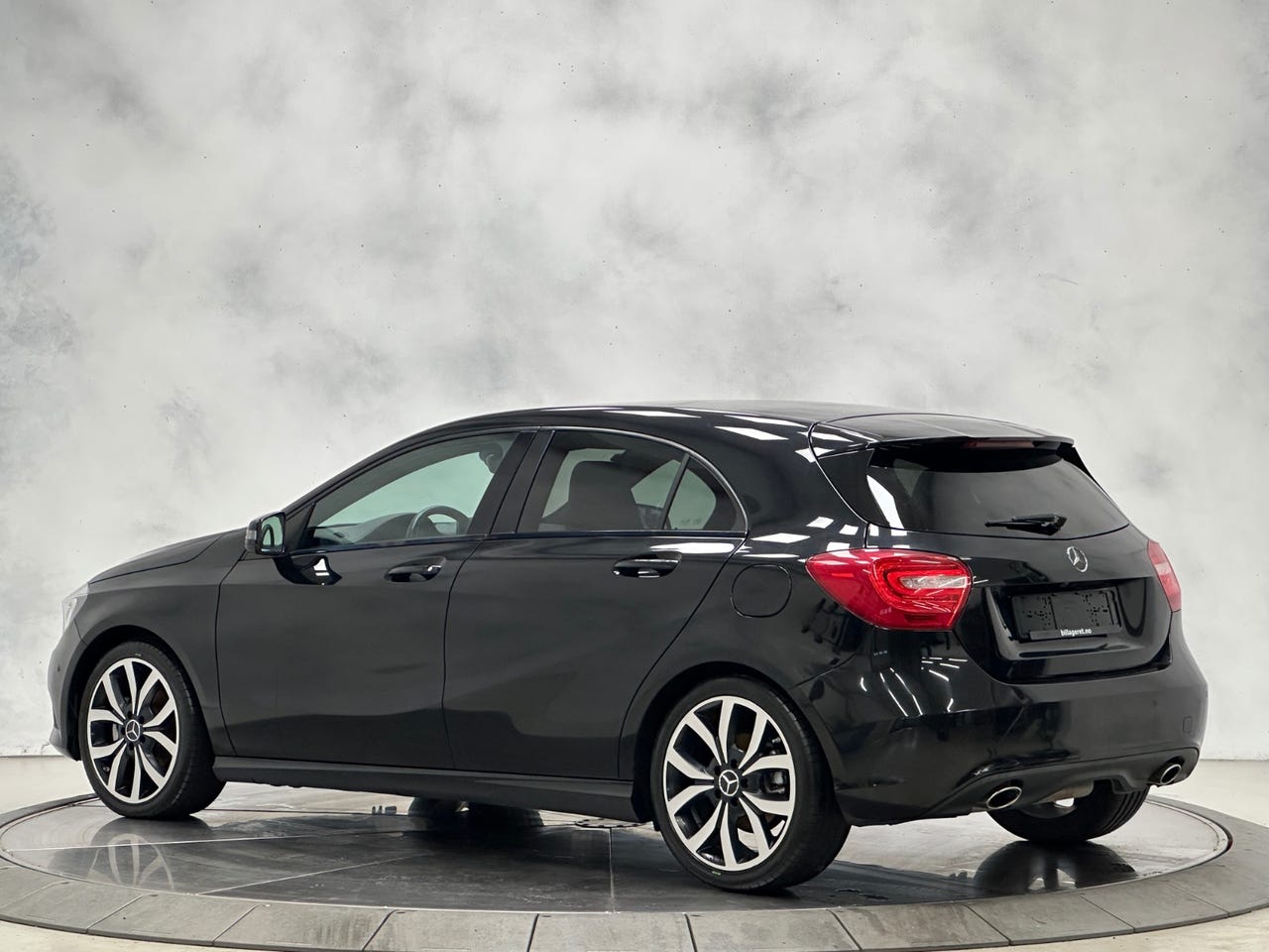 Mercedes-Benz A180 – Image 14