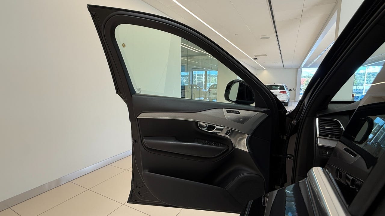 Volvo XC90 T8 Twin – Image 36