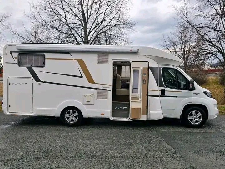 Camping Car Eura Mobil PT 720 – Image 6