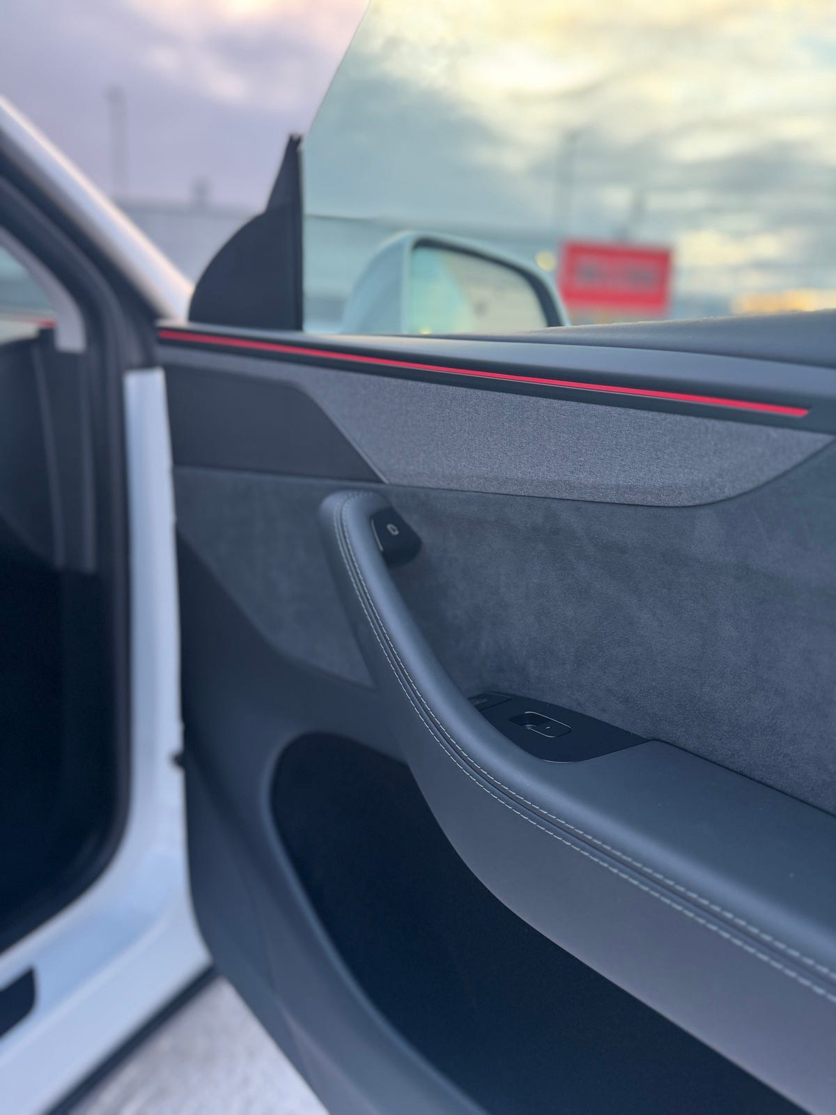 Tesla Model Y – Image 19