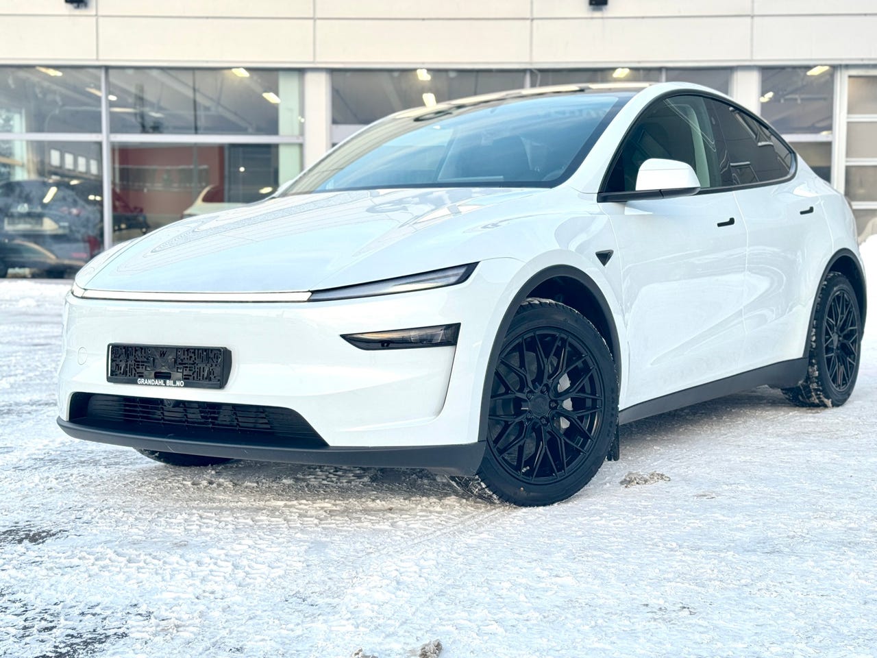 Tesla Model Y – Image 4